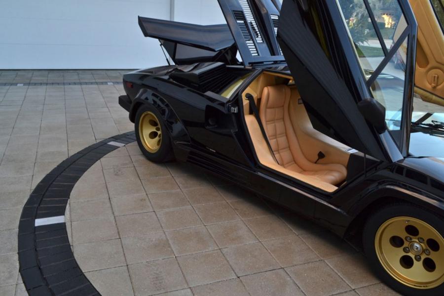  Lamborghini Countach 5000 QV 1987 года  (фото 30 из 63)